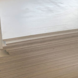 ورق فومیزه PVC سفید 8 میل 244×122 سانتی‌متر
