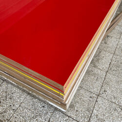 ورق MDF هایگلاس ایرانی طرح قرمز 280×122 سانتی‌متر